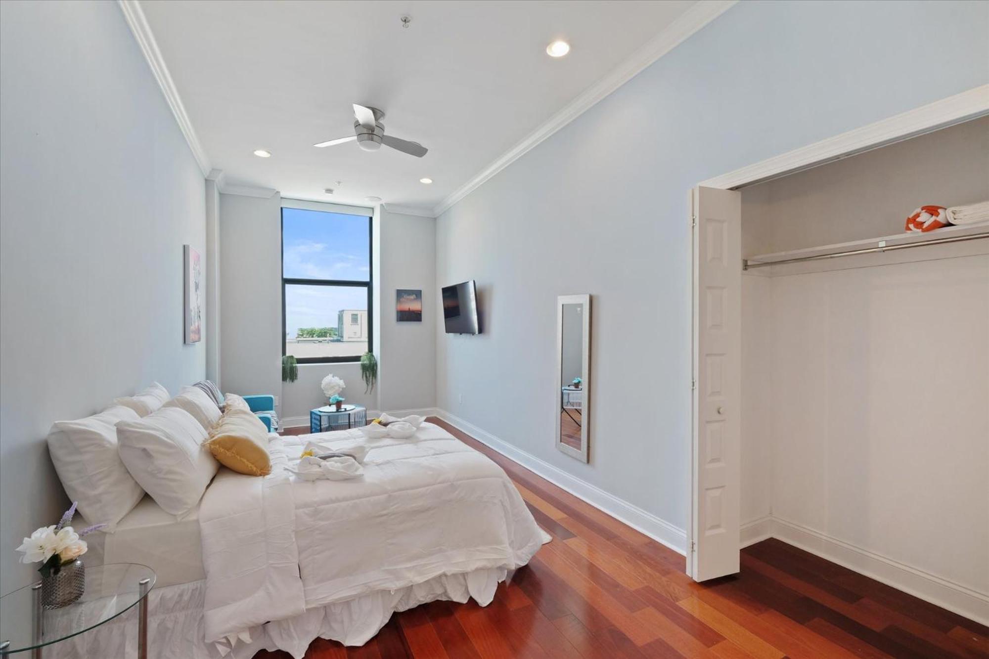 Apartment Modern W Rooftop Pool Philadelphia