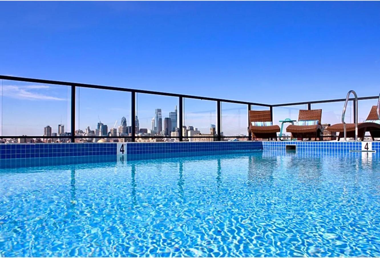 Modern W Rooftop Pool * Philadelphia